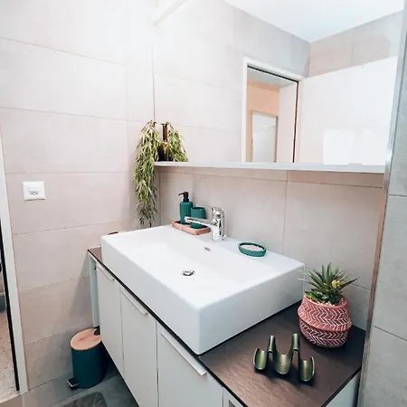 Central Apartment - Culture & Nightlife In One Visp Exterior photo