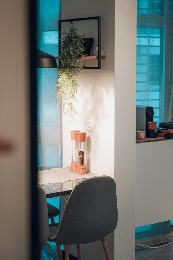 - Culture & Nightlife In One Apartment *
